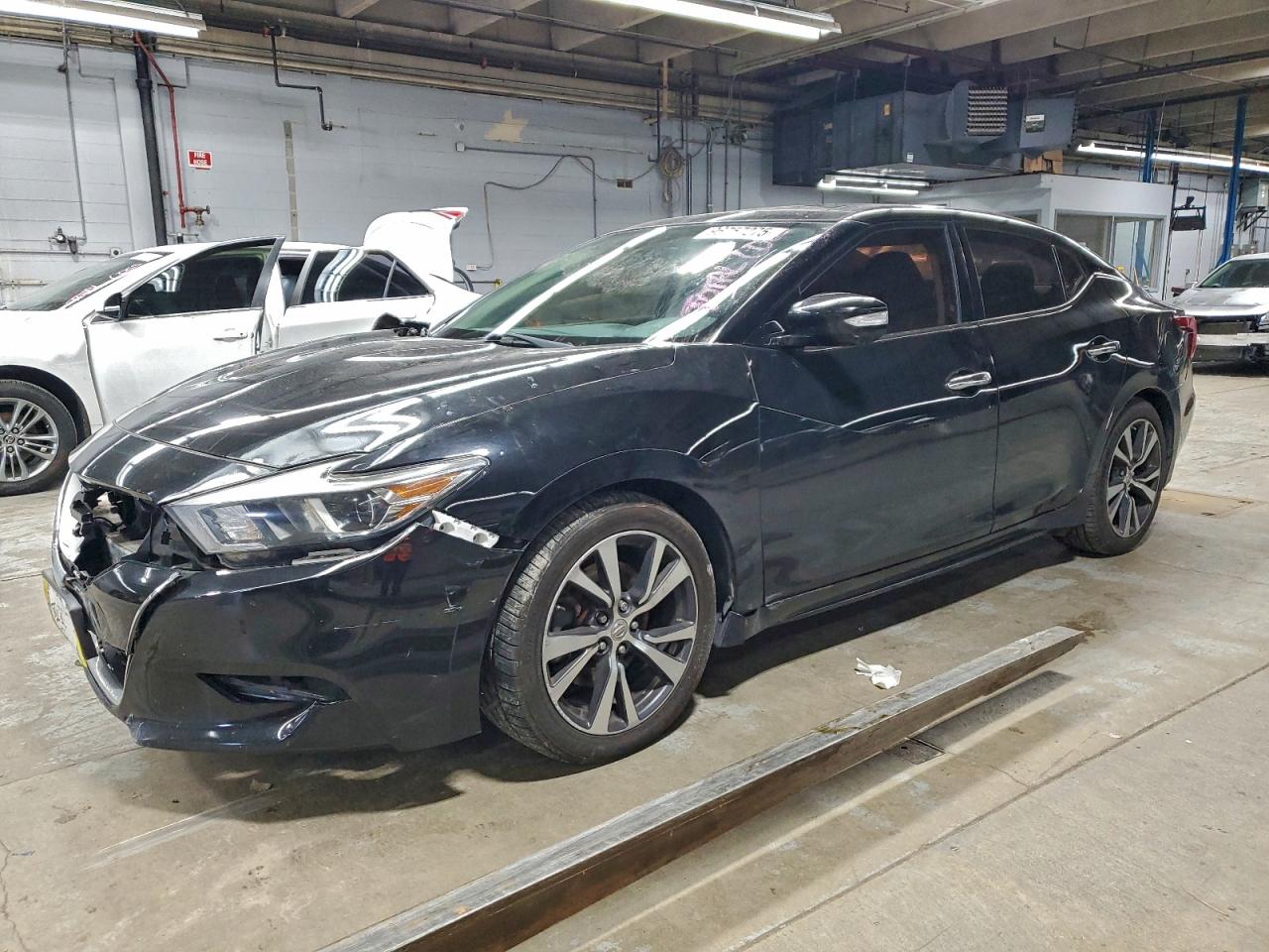 2017 NISSAN MAXIMA