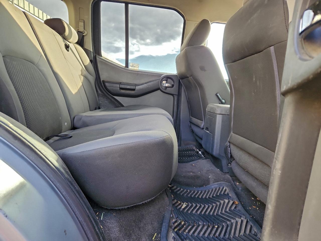 2011 NISSAN XTERRA OFF ROAD photo 10