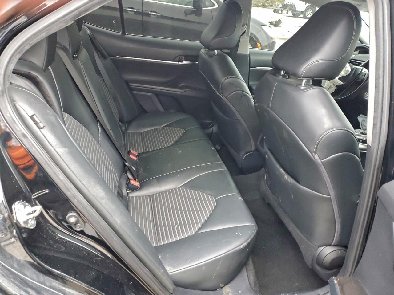 2021 TOYOTA CAMRY SE photo 10