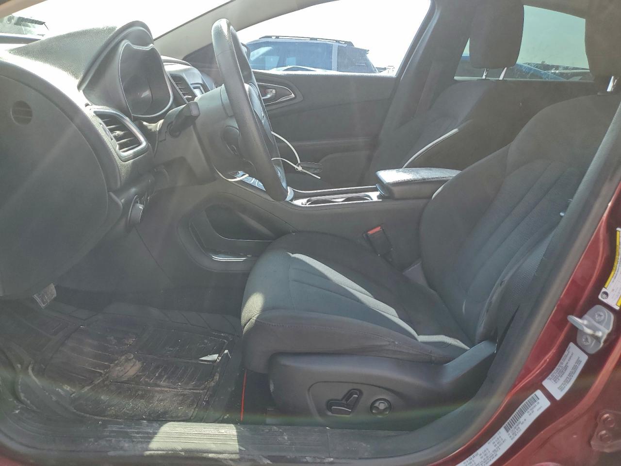 2015 CHRYSLER 200 LIMITED photo 7