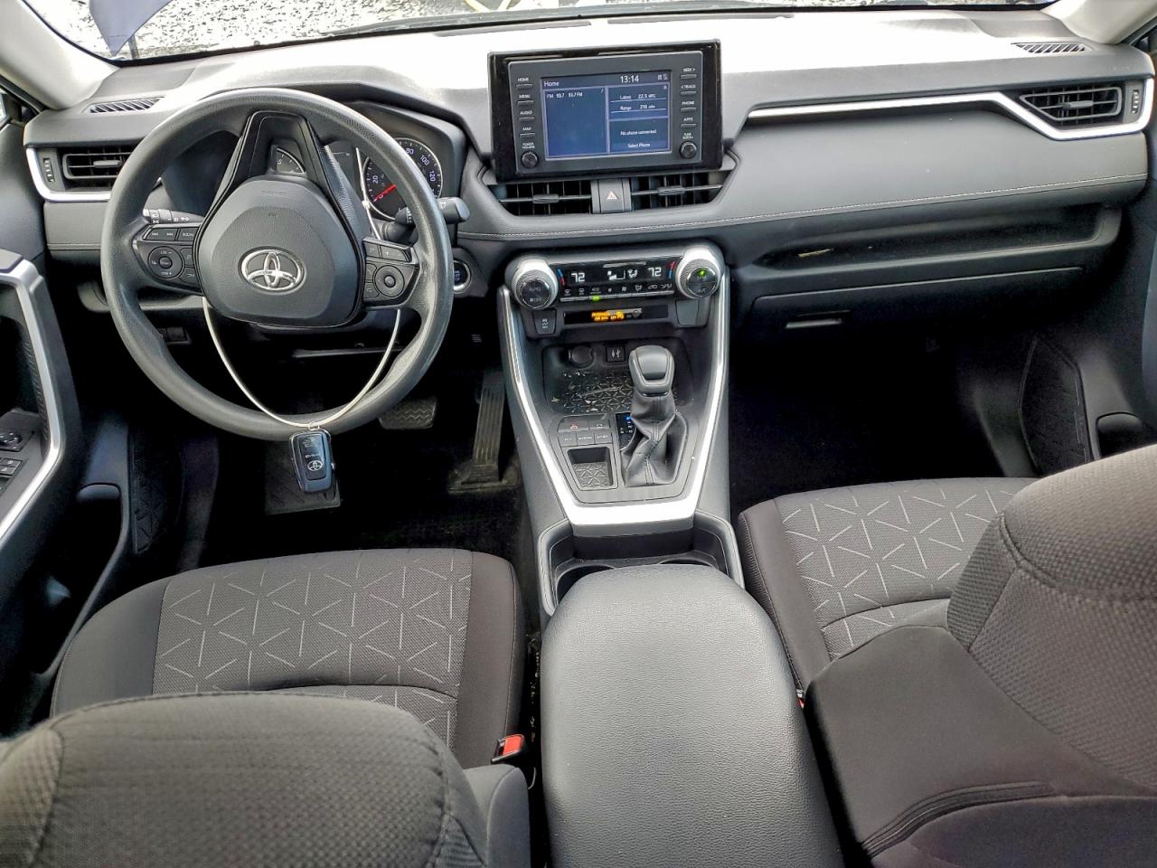 2019 TOYOTA RAV4 XLE photo 8