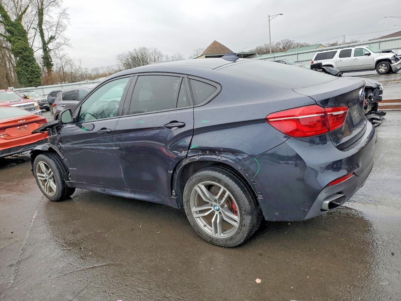 2015 BMW X6 XDRIVE35I photo 2