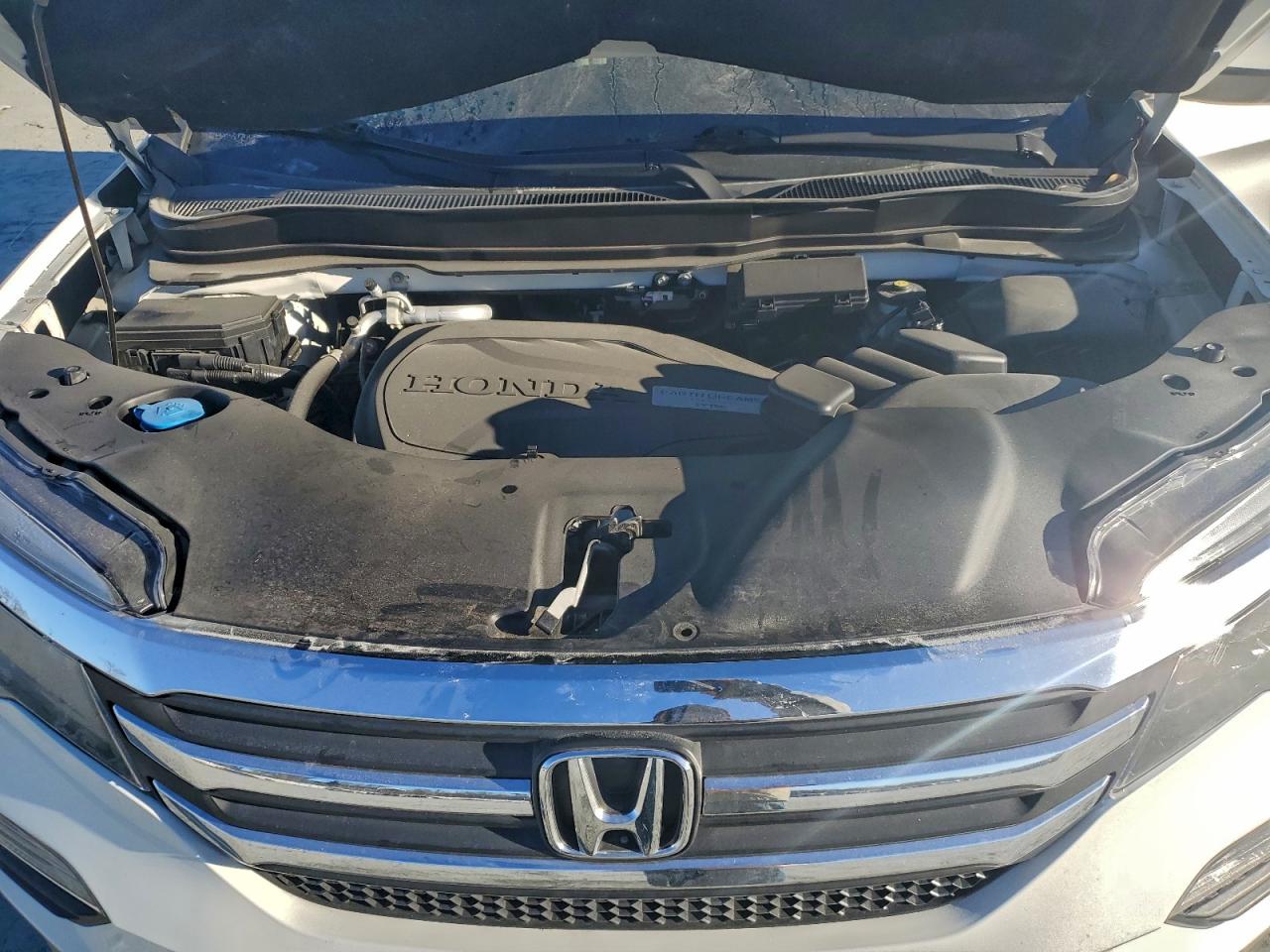 2016 HONDA PILOT EX photo 12
