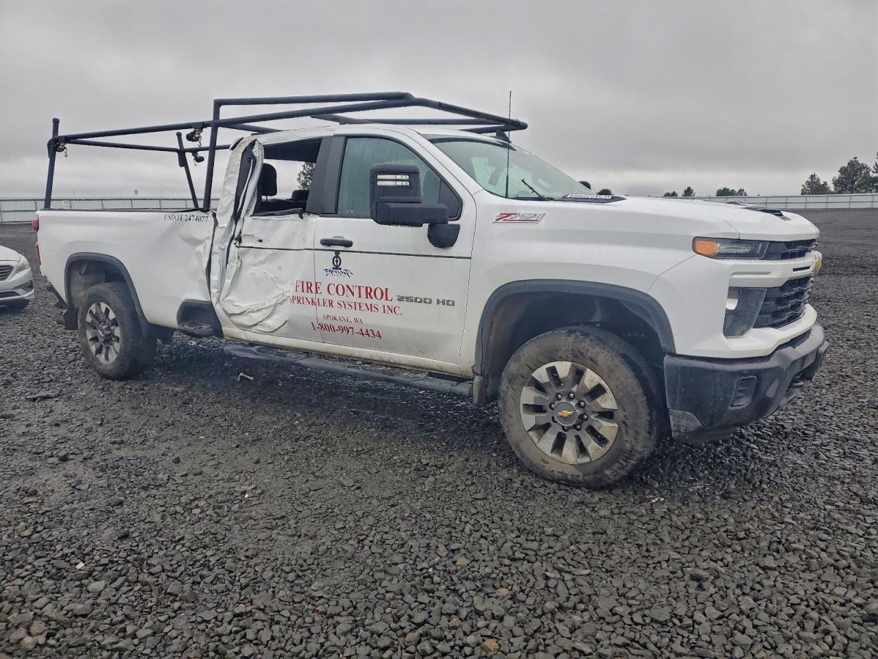 2024 CHEVROLET SILVERADO K2500 CUSTOM photo 4