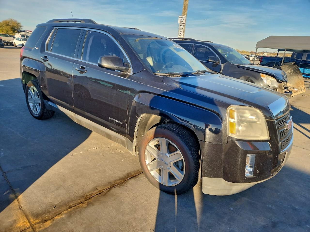 2012 GMC TERRAIN SLE photo 4