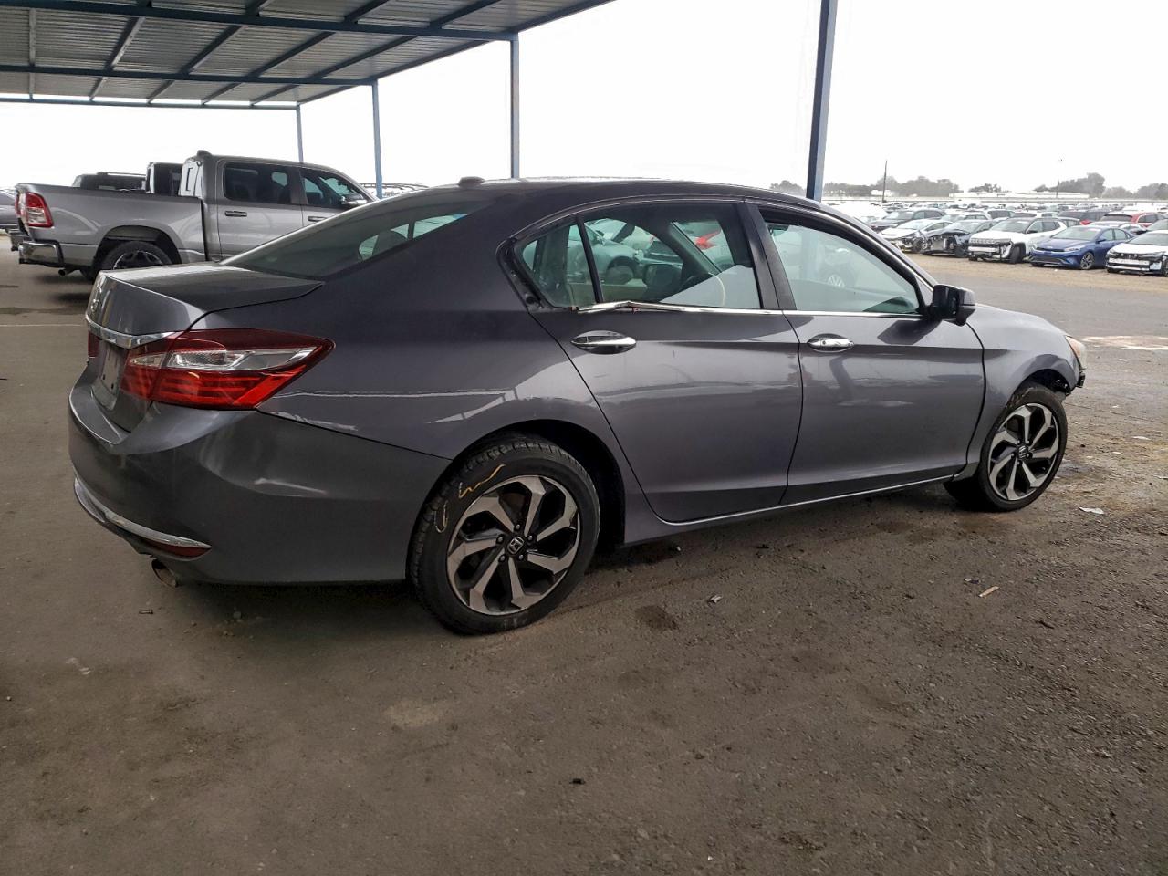 2017 HONDA ACCORD EXL photo 5