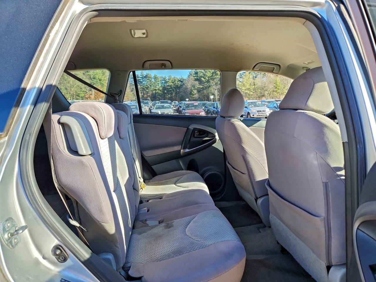 2007 TOYOTA RAV4 photo 21