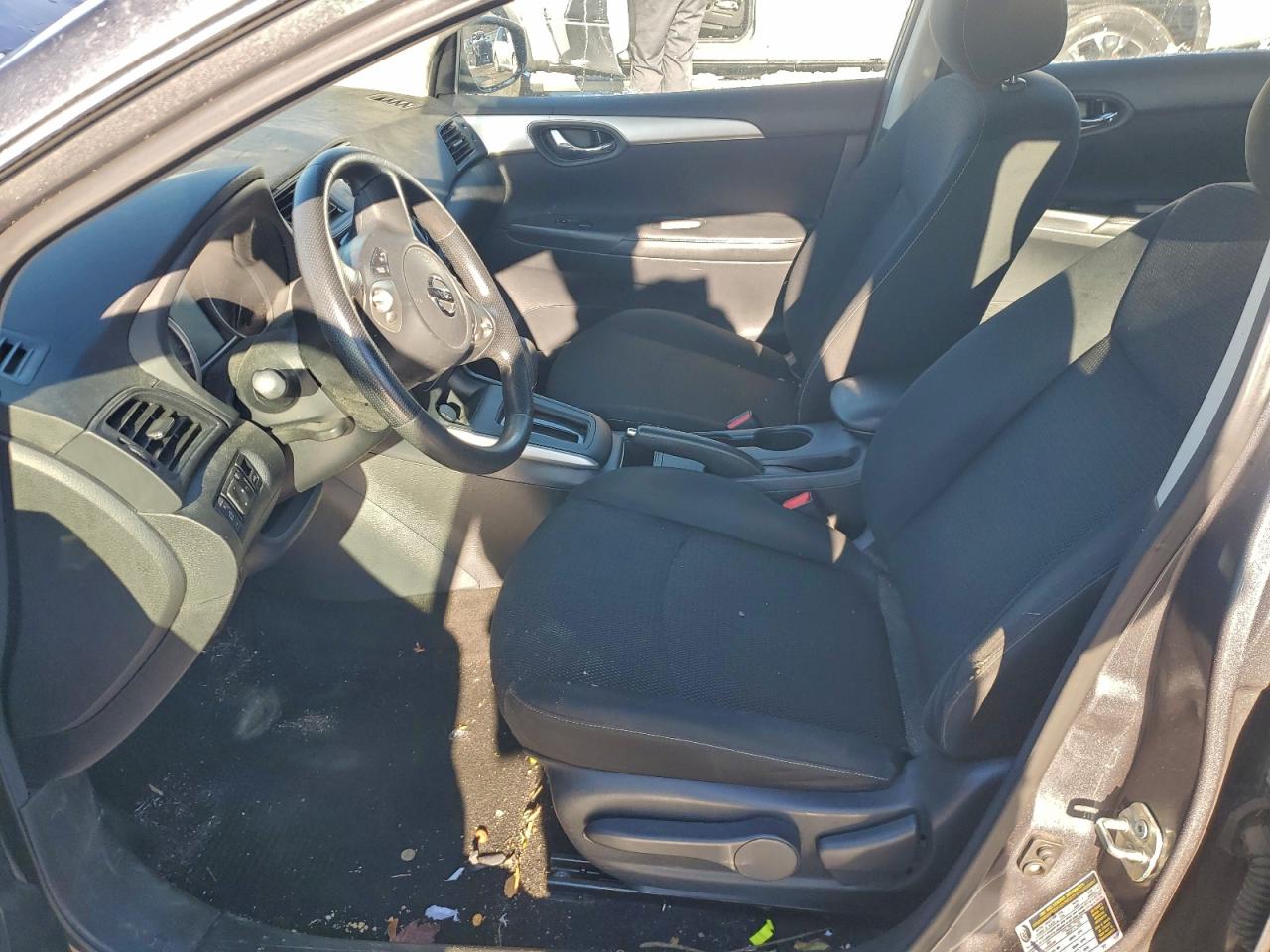 2019 NISSAN SENTRA S photo 7