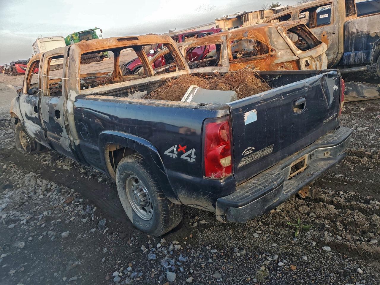 2005 CHEVROLET SILVERADO K1500 HEAVY DUTY photo 3