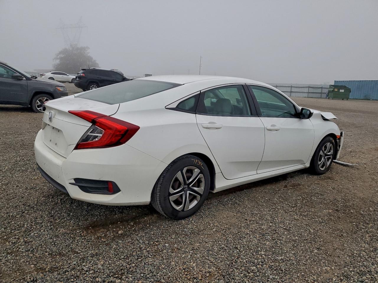 2016 HONDA CIVIC LX photo 3