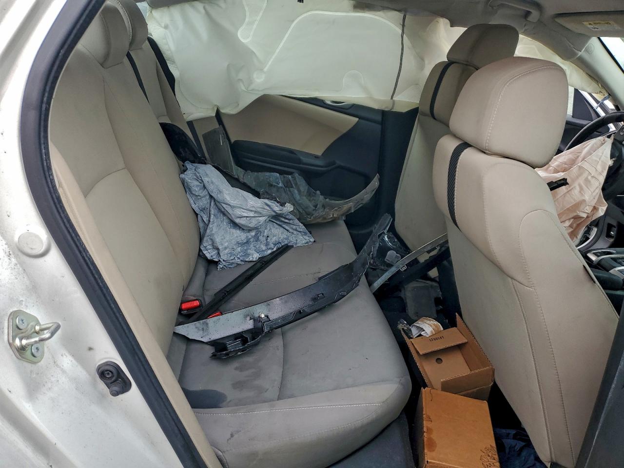 2016 HONDA CIVIC LX photo 10