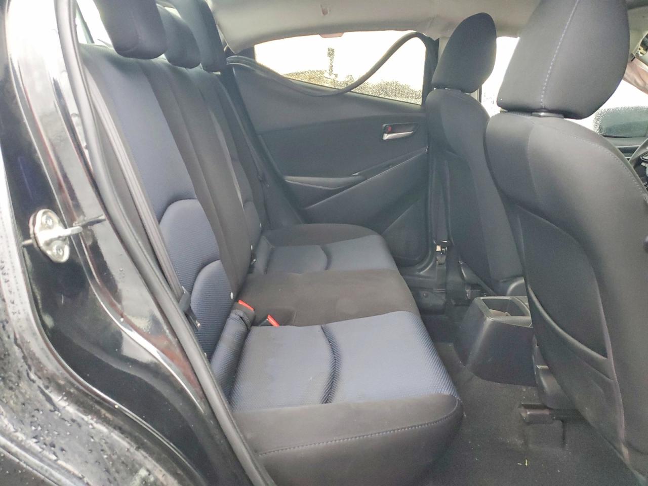 2019 TOYOTA YARIS L photo 28