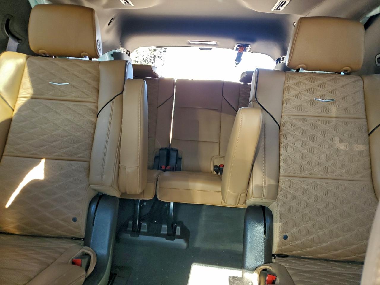 2022 CADILLAC ESCALADE PREMIUM LUXURY photo 10