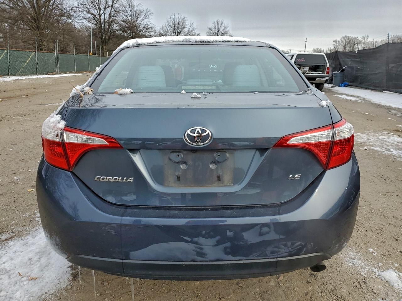 2015 TOYOTA COROLLA L photo 6