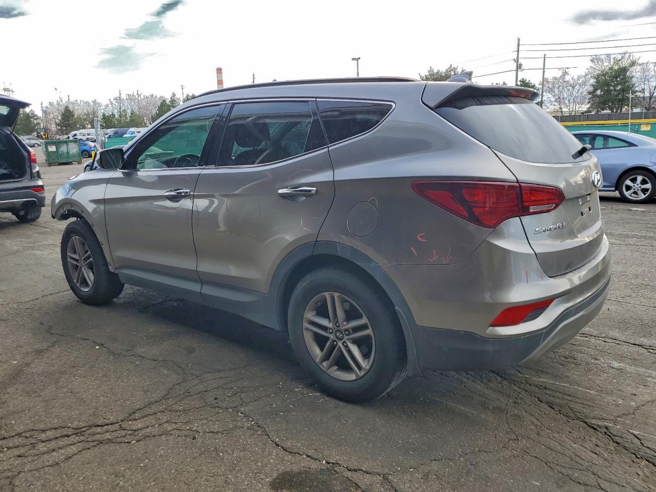 2017 HYUNDAI SANTA FE SPORT photo 2
