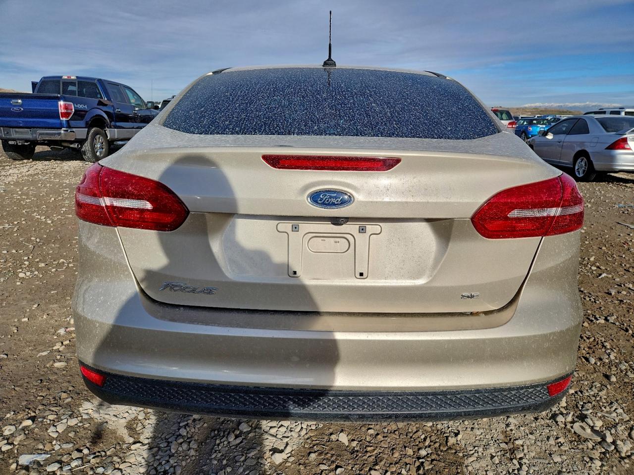 2017 FORD FOCUS SE photo 11