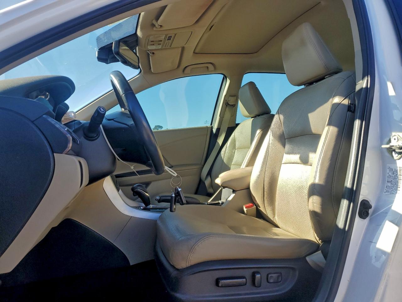 2017 HONDA ACCORD TOURING photo 7