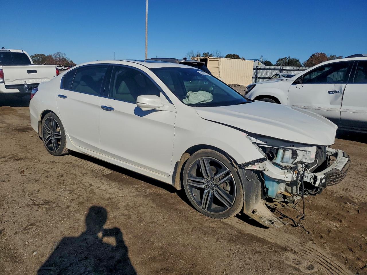2017 HONDA ACCORD TOURING photo 4