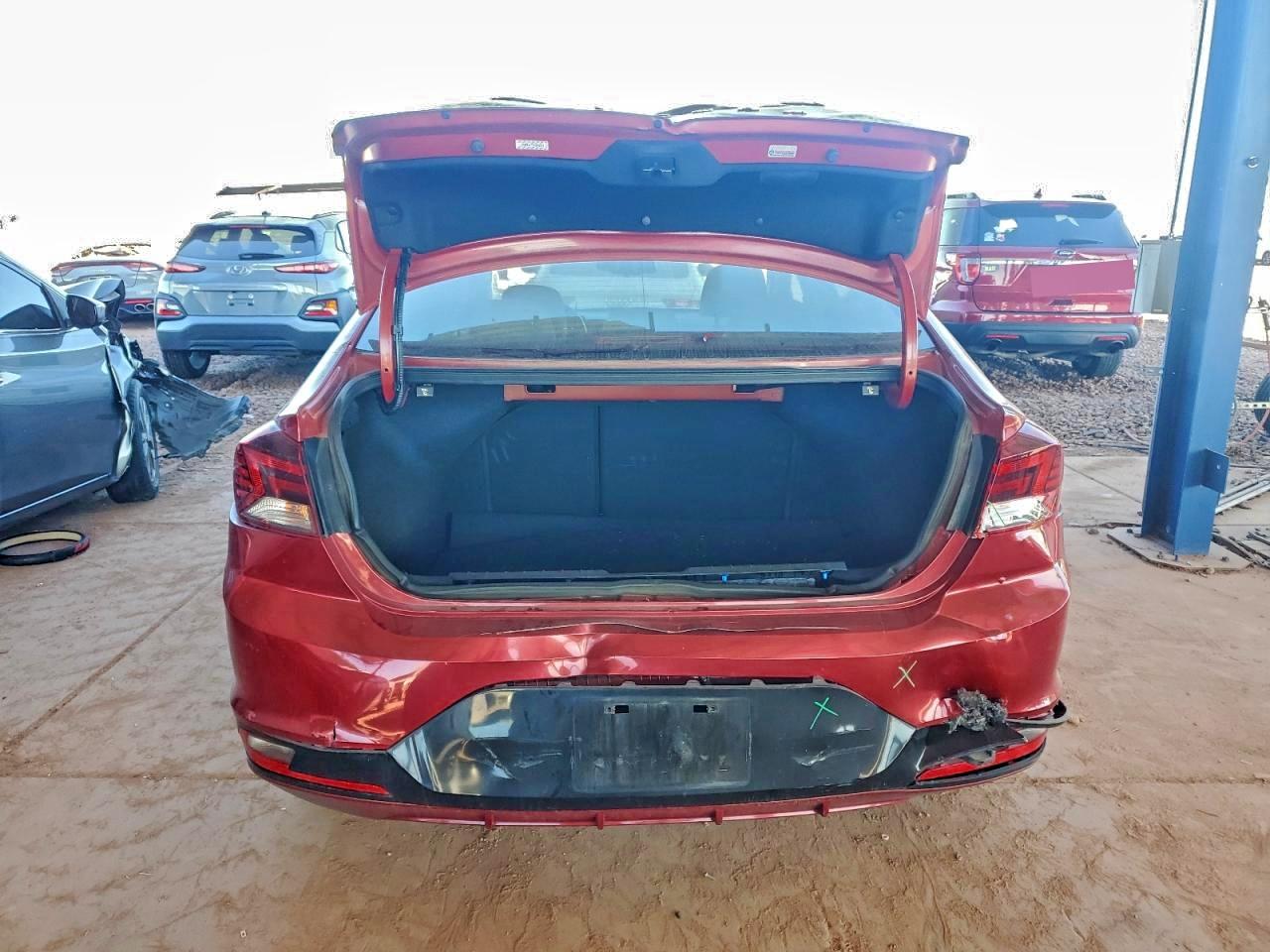 2019 HYUNDAI ELANTRA SEL photo 6