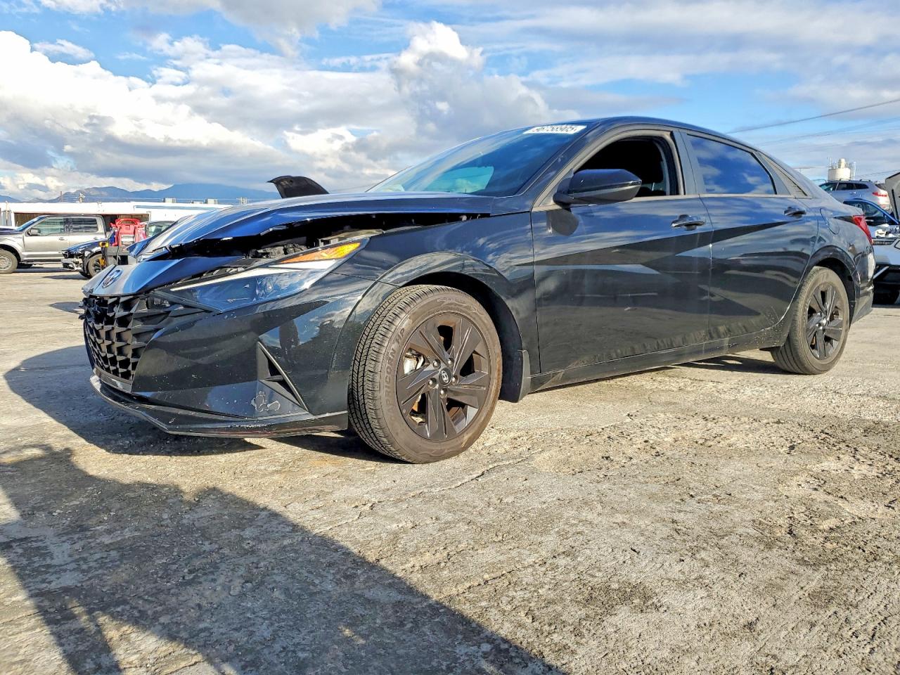 2022 HYUNDAI ELANTRA