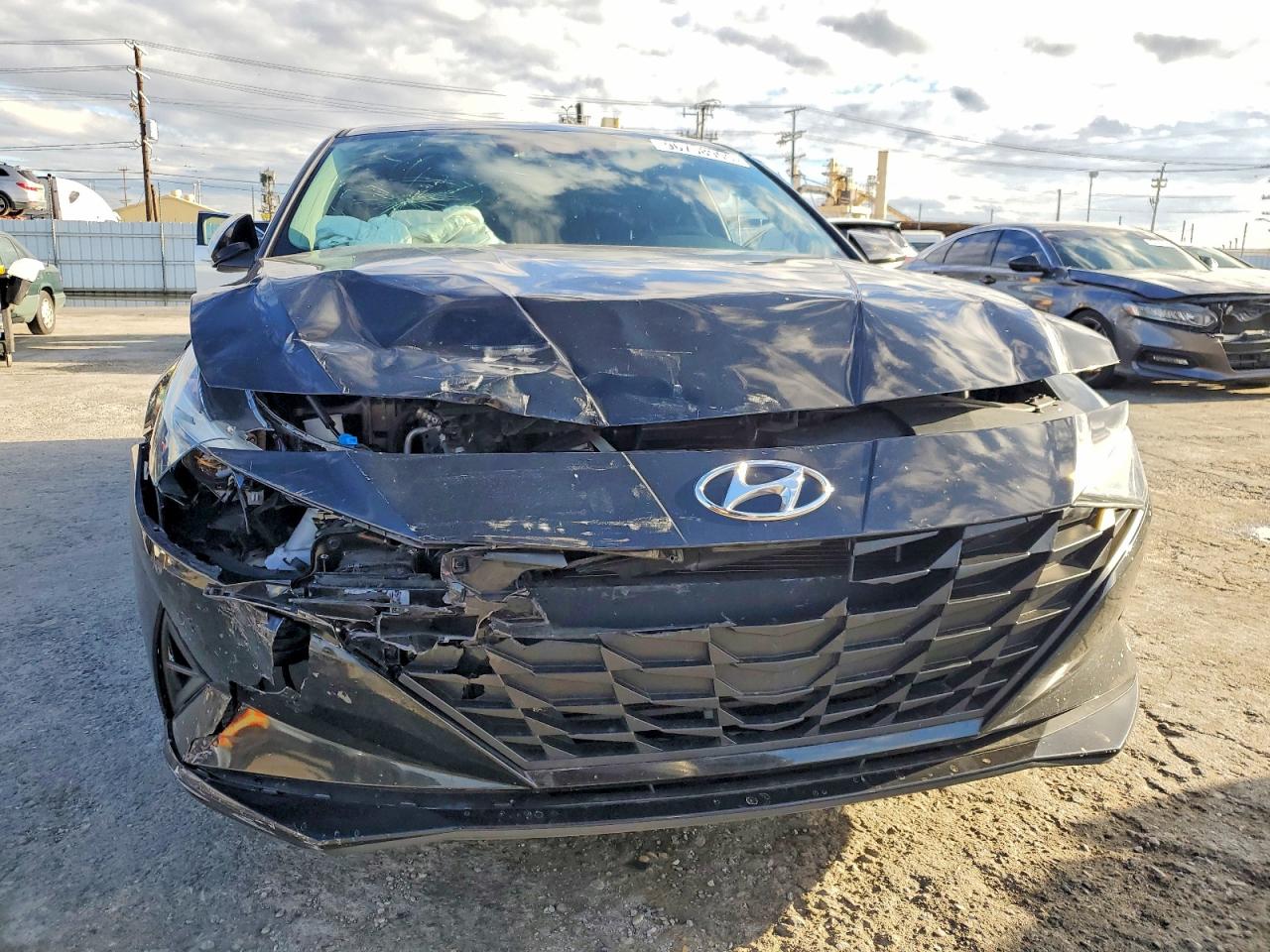 2022 HYUNDAI ELANTRA SEL photo 9