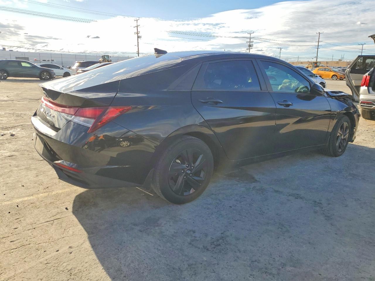 2022 HYUNDAI ELANTRA SEL photo 5