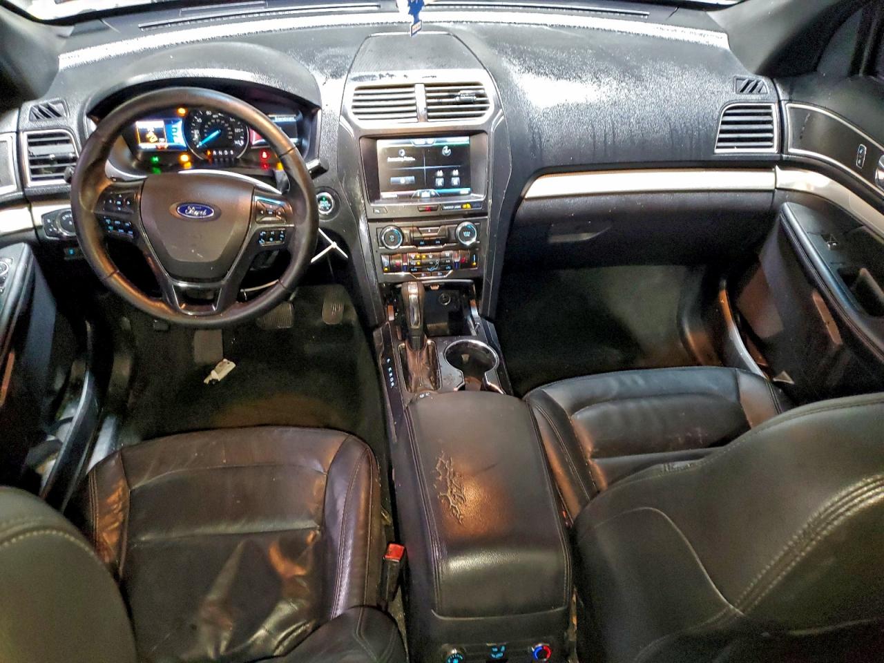 2016 FORD EXPLORER XLT photo 15