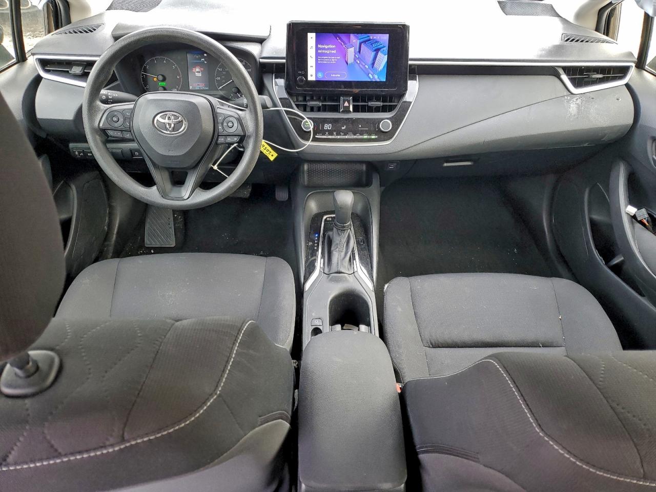 2024 TOYOTA COROLLA LE photo 8