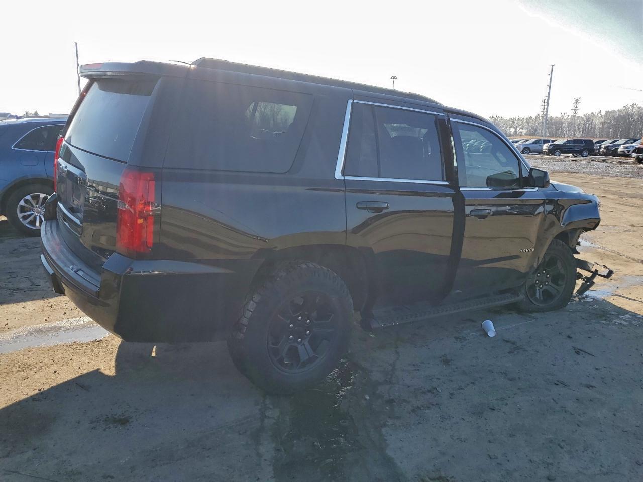 2020 CHEVROLET TAHOE K1500 LS photo 3