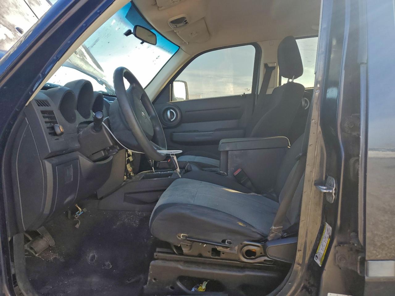 2008 DODGE NITRO SXT photo 7