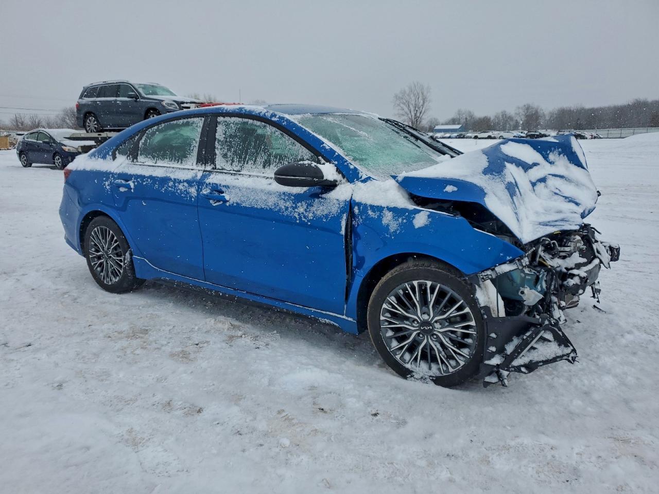 2024 KIA FORTE GT LINE photo 4
