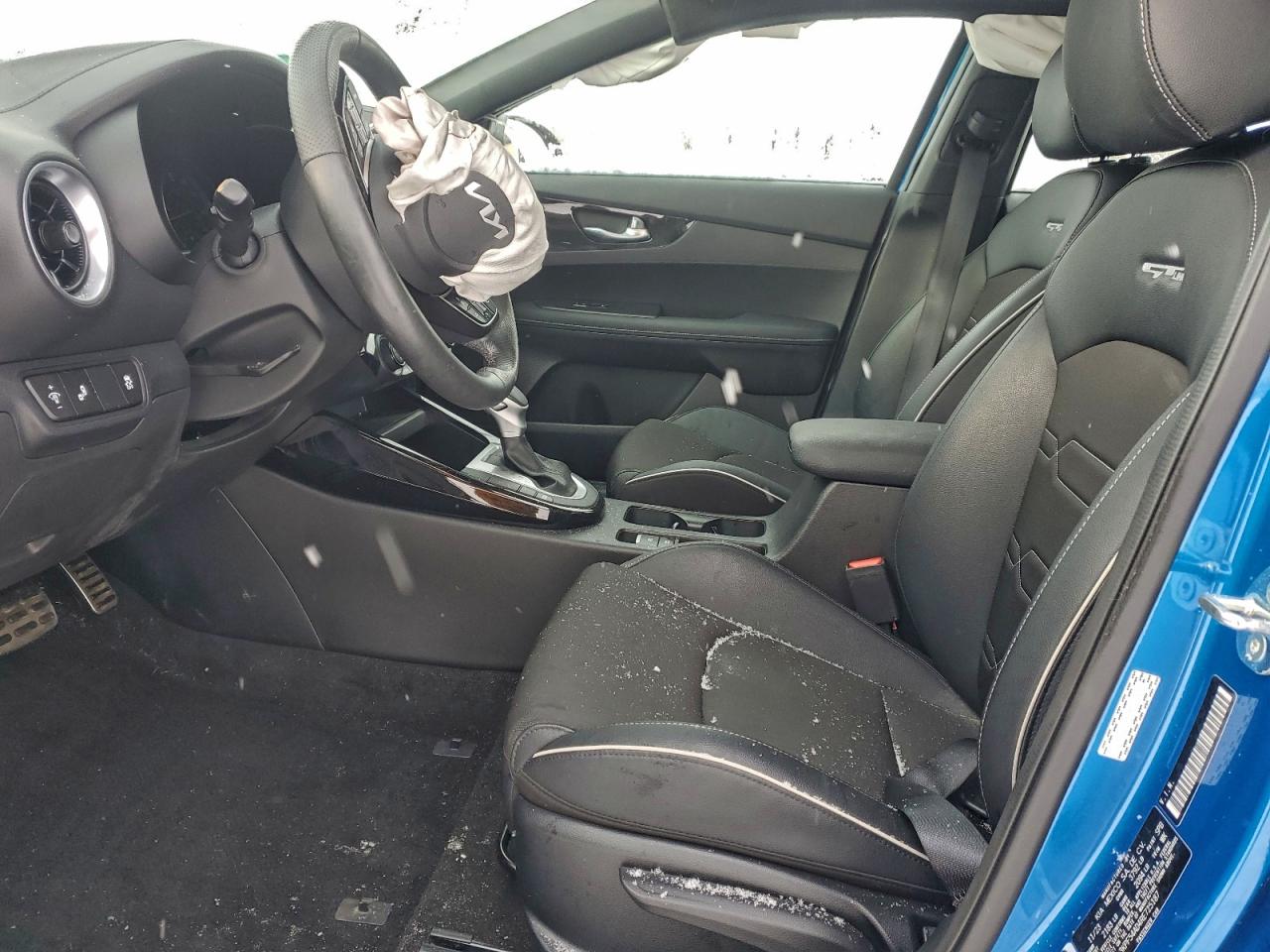 2024 KIA FORTE GT LINE photo 7