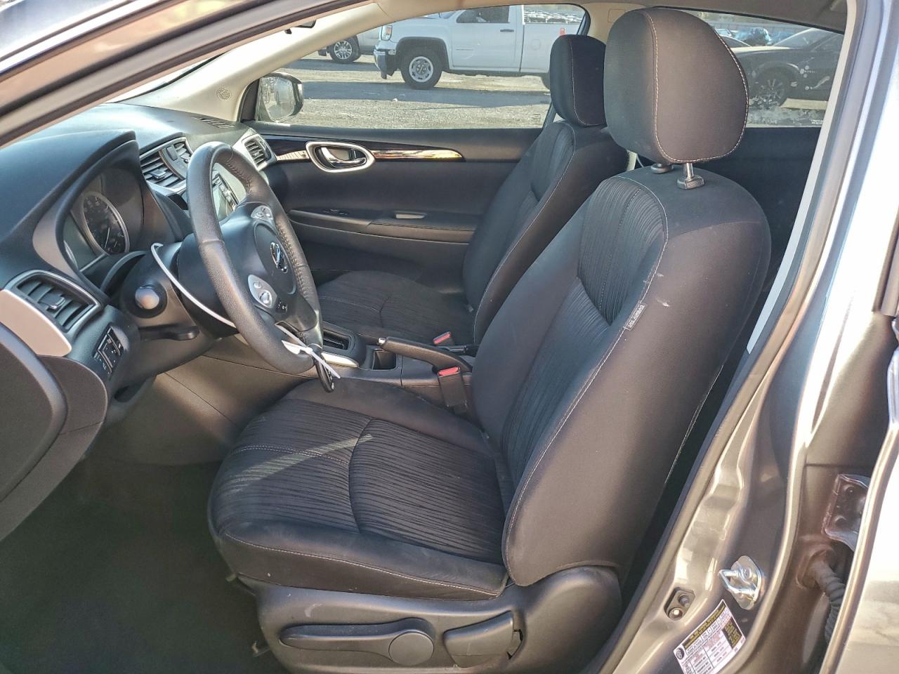 2017 NISSAN SENTRA S photo 7