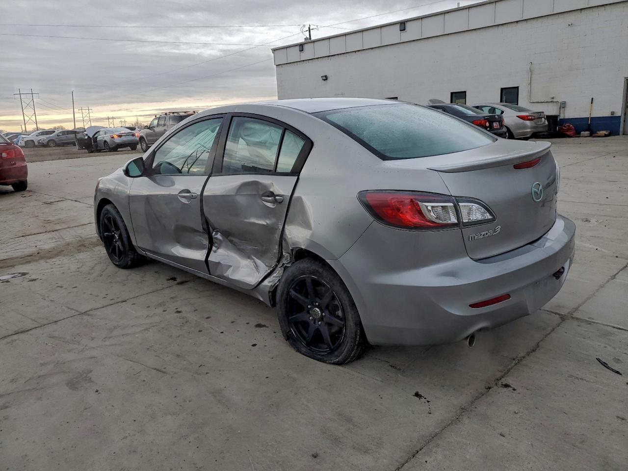 2010 MAZDA 3 S photo 2