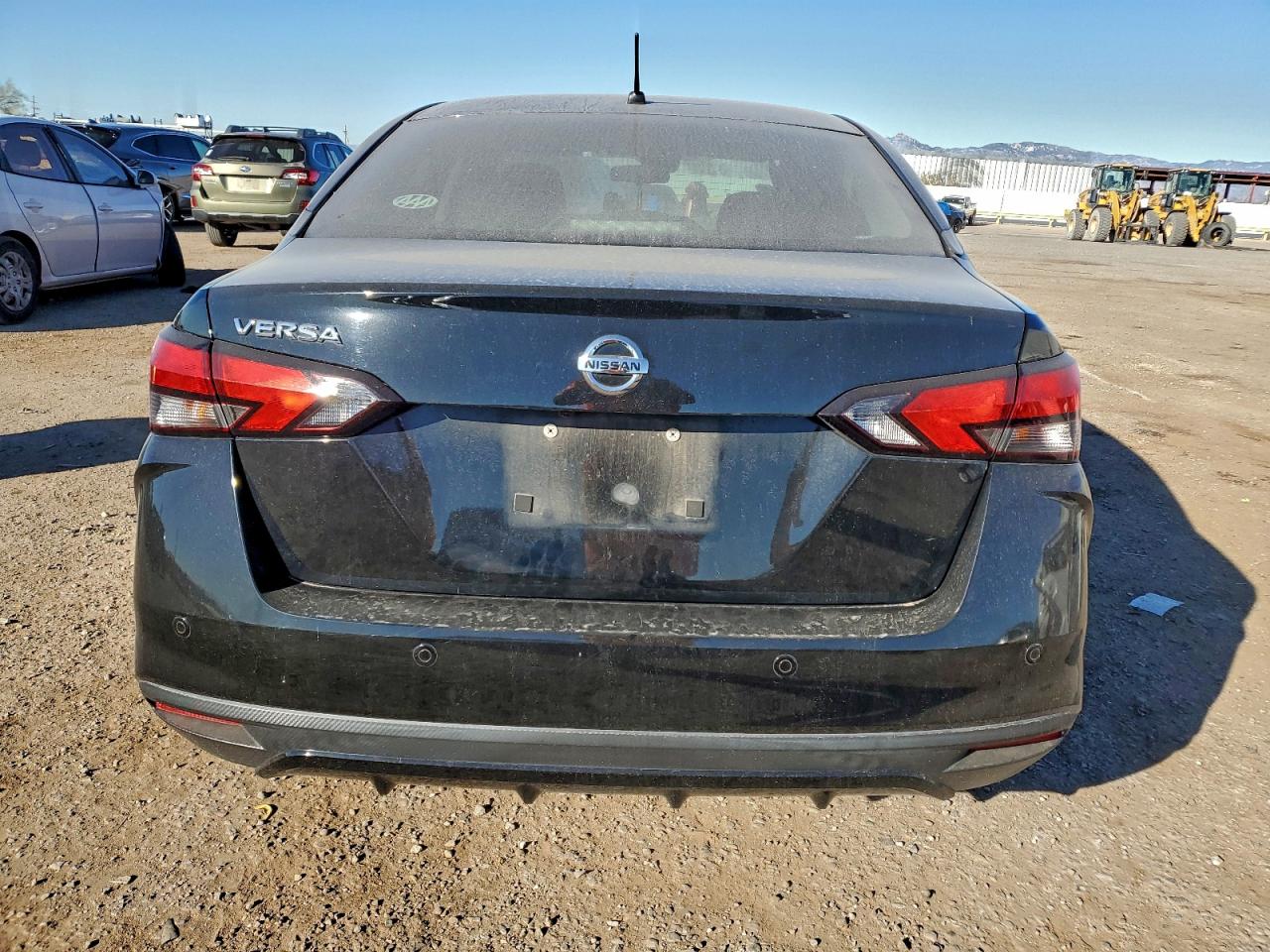 2020 NISSAN VERSA S photo 6