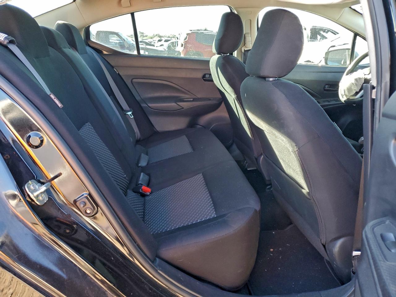 2020 NISSAN VERSA S photo 10