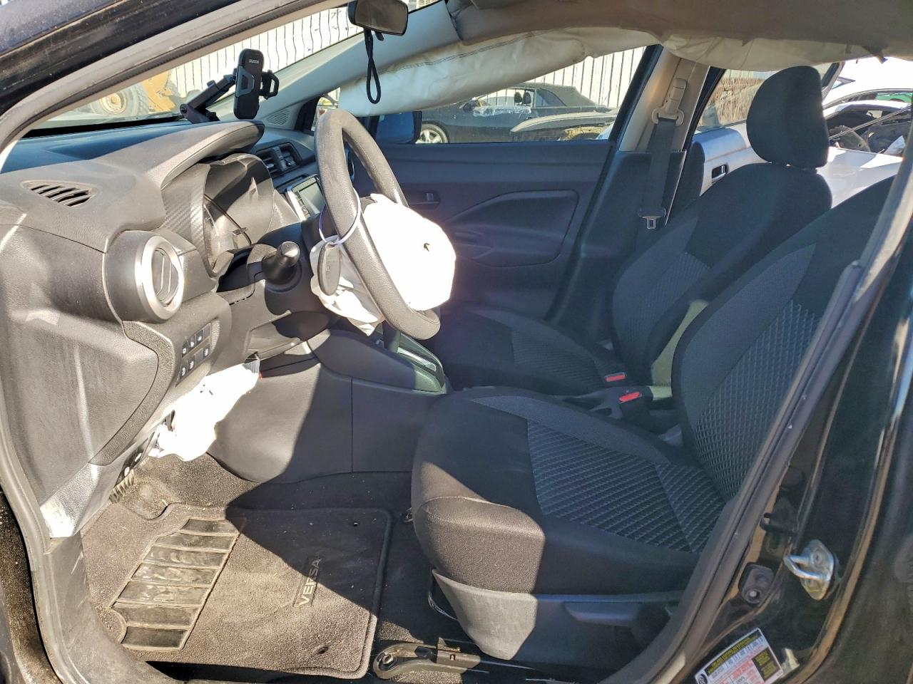 2020 NISSAN VERSA S photo 7