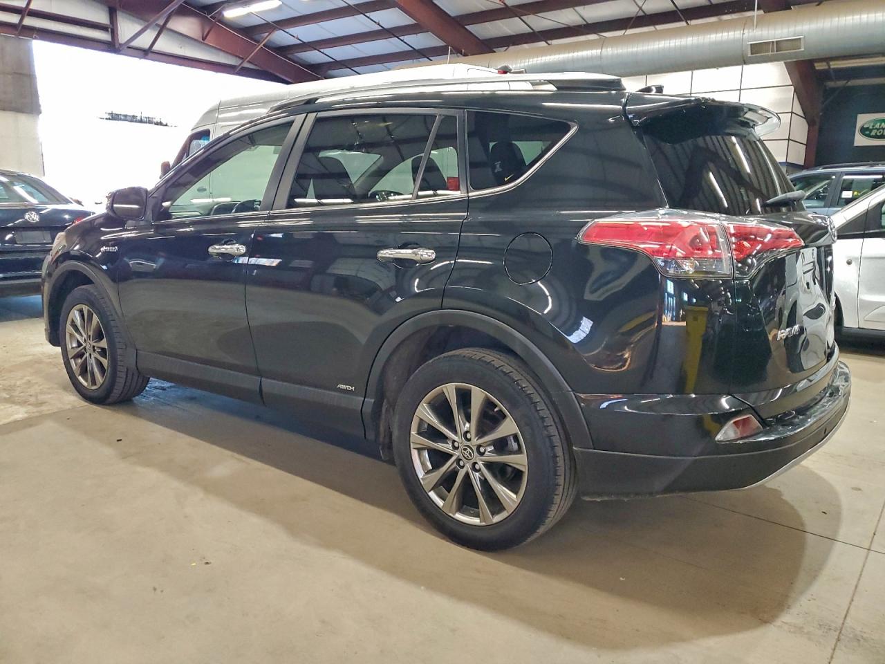 2017 TOYOTA RAV4 HV LIMITED photo 2