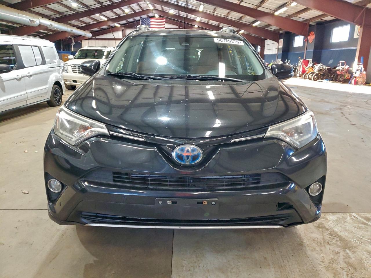 2017 TOYOTA RAV4 HV LIMITED photo 5