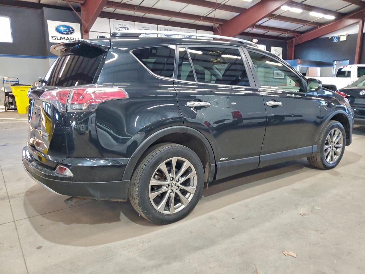 2017 TOYOTA RAV4 HV LIMITED photo 3