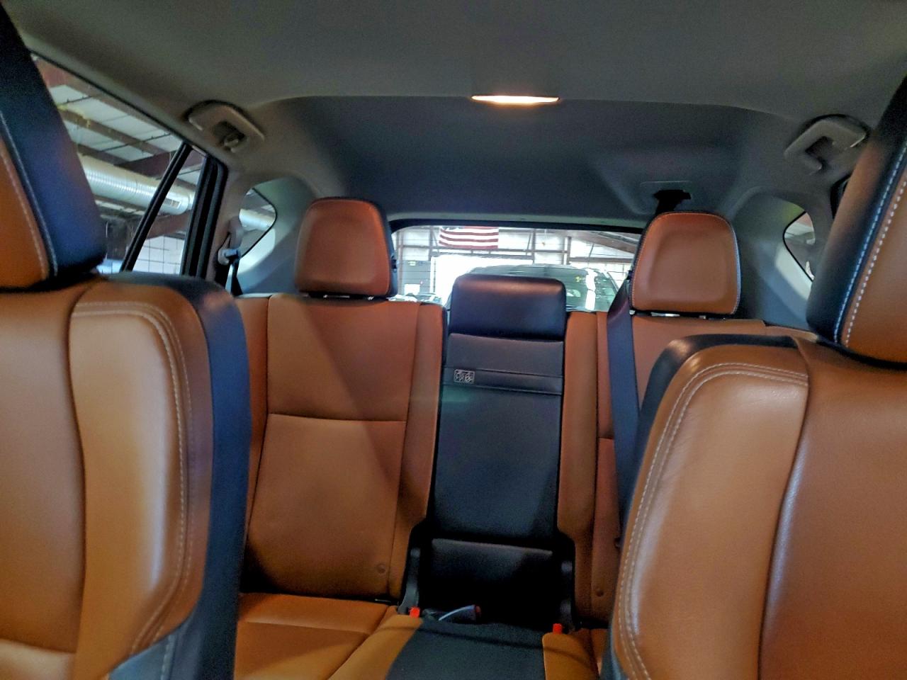 2017 TOYOTA RAV4 HV LIMITED photo 10