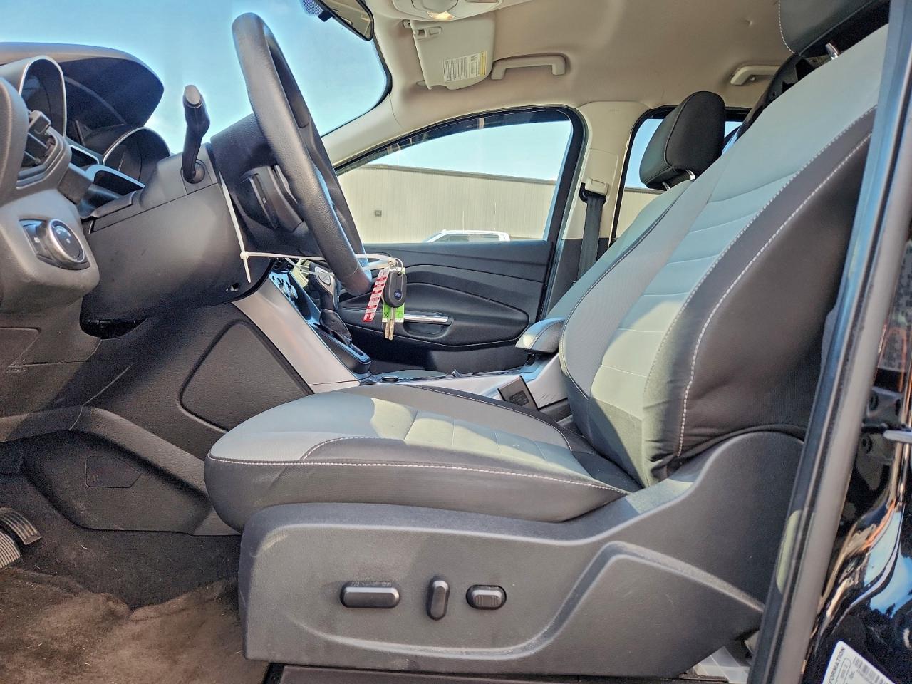 2016 FORD ESCAPE SE photo 7