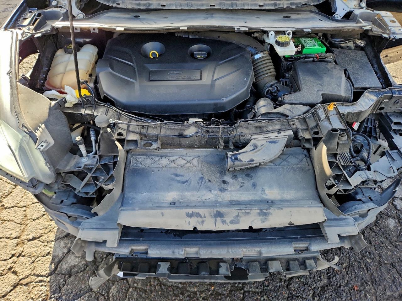 2016 FORD ESCAPE SE photo 11