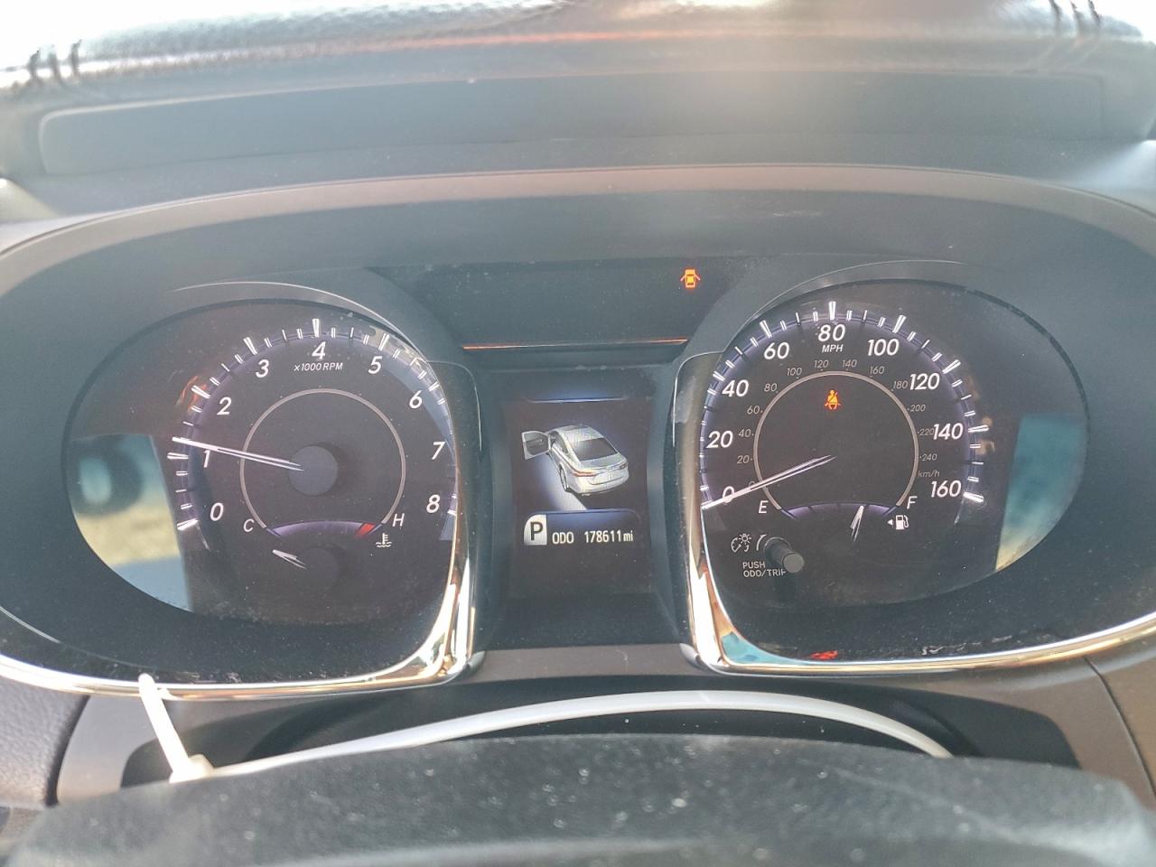2013 TOYOTA AVALON BASE photo 9