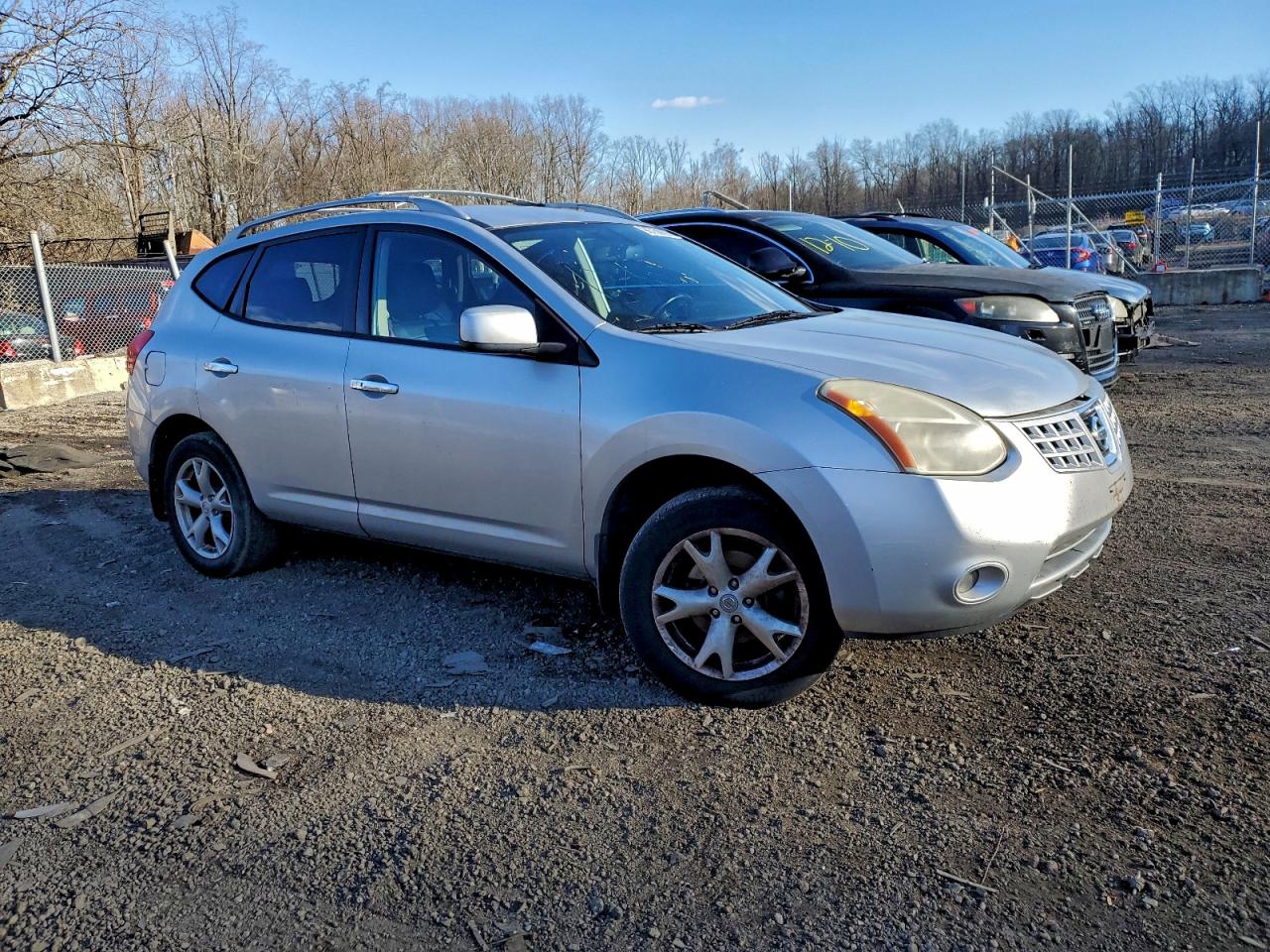 2010 NISSAN ROGUE S photo 4