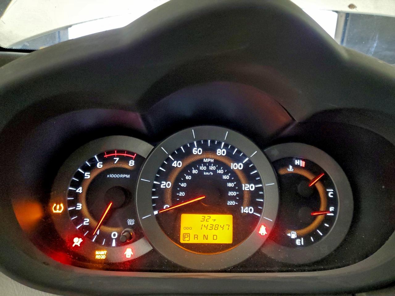 2010 TOYOTA RAV4 photo 9