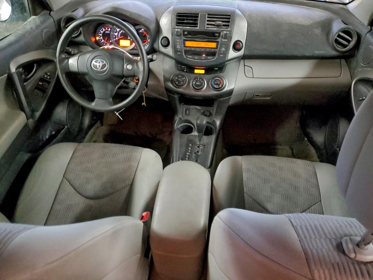 2010 TOYOTA RAV4 photo 8