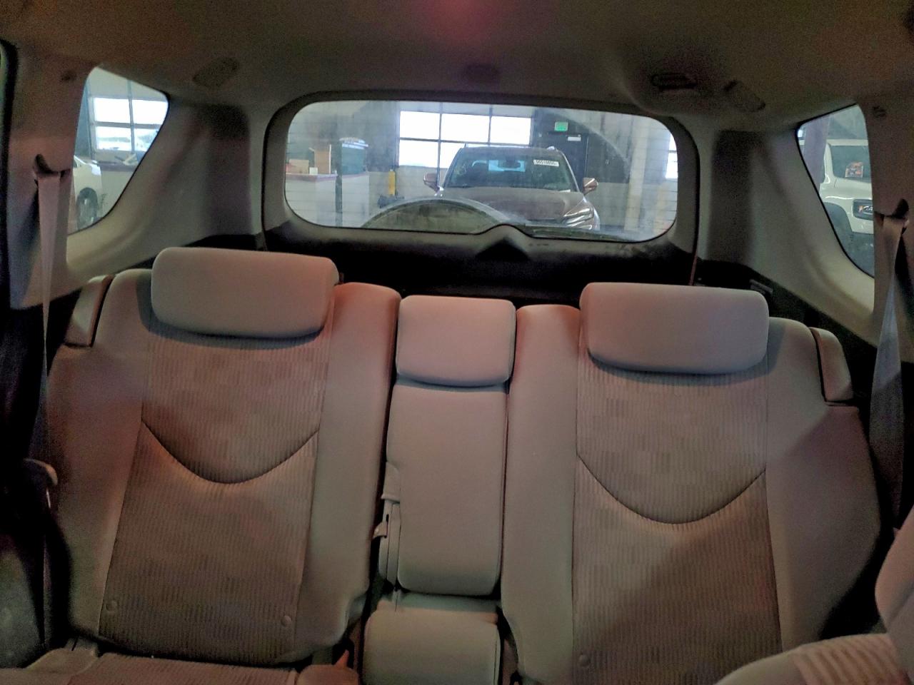 2010 TOYOTA RAV4 photo 10