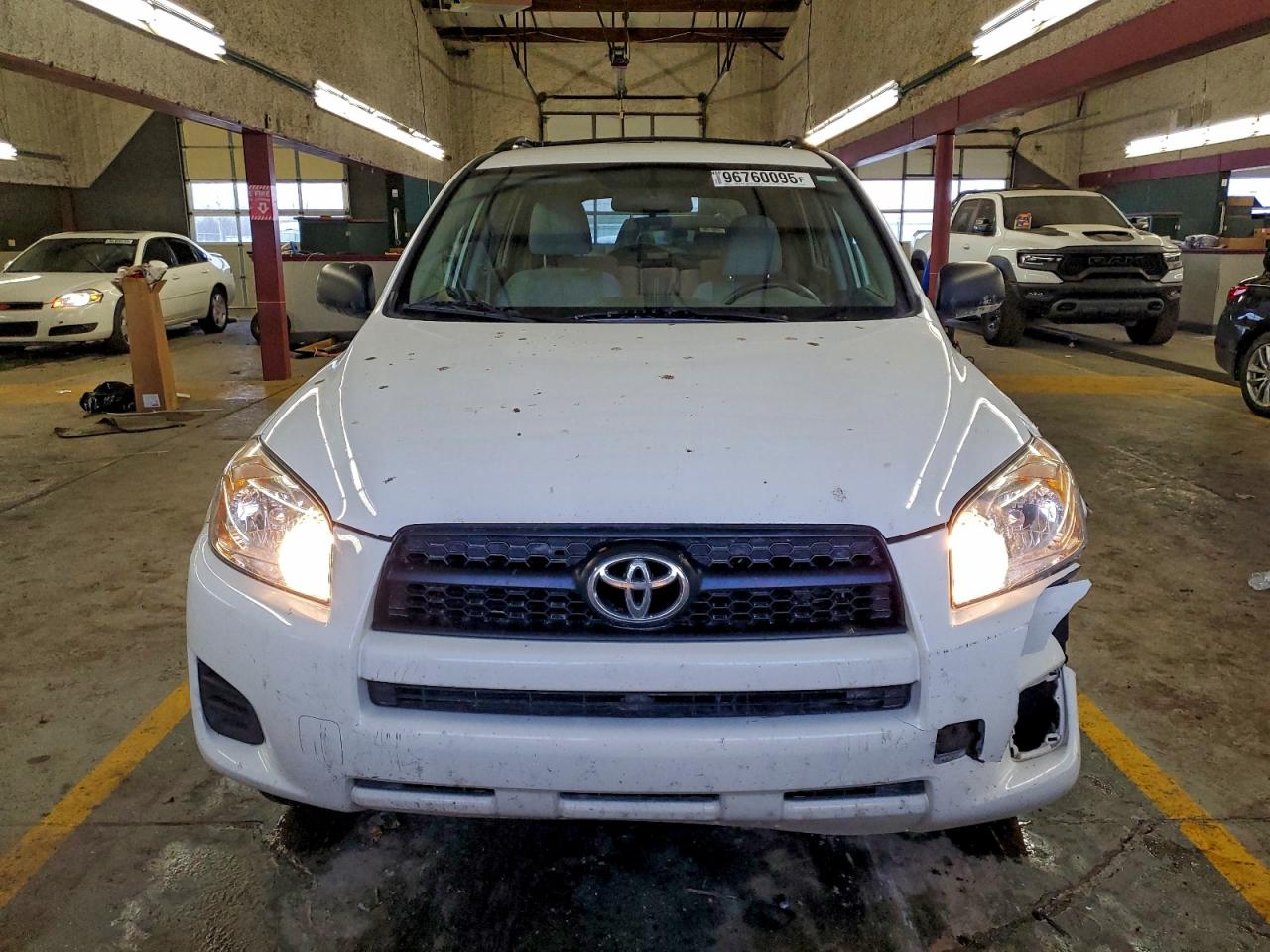 2010 TOYOTA RAV4 photo 5