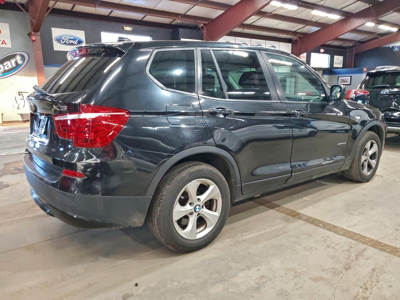 2012 BMW X3 XDRIVE28I photo 3